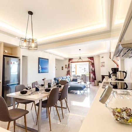 Leo - Unique Glyfada Apartment Athens Luaran gambar