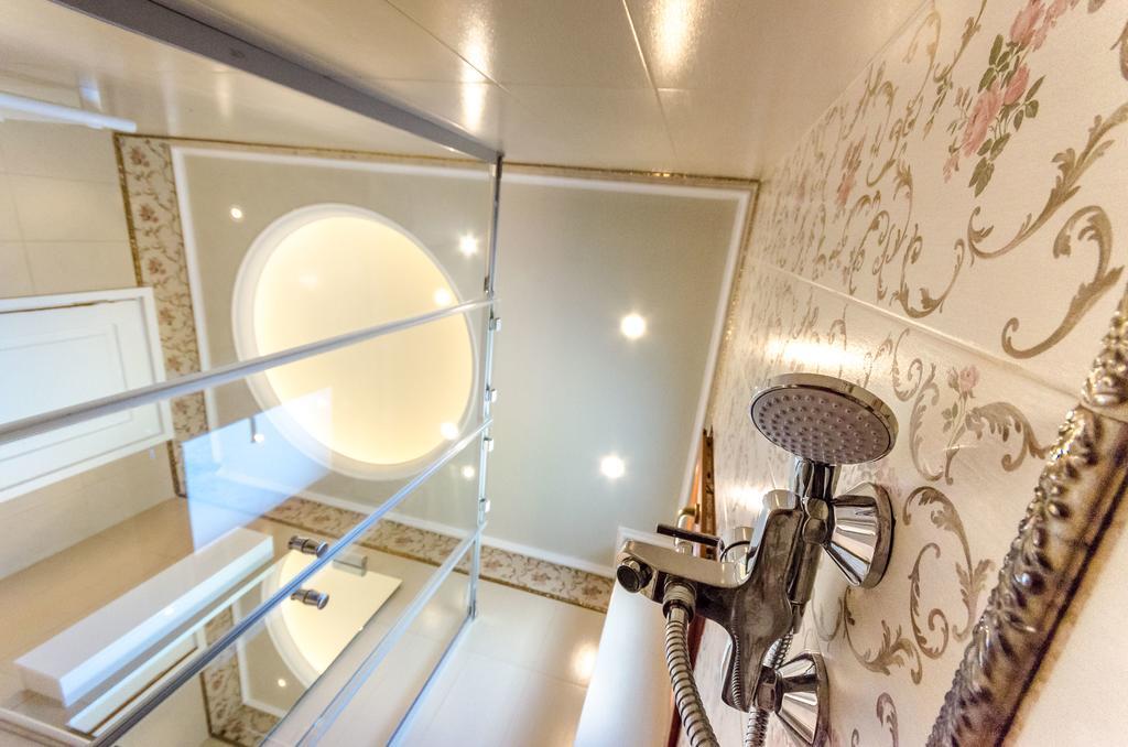Leo - Unique Glyfada Apartment Athens Luaran gambar